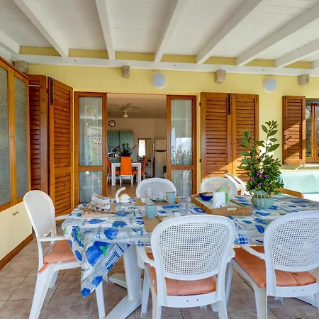 Casa Donatella Holiday home *
